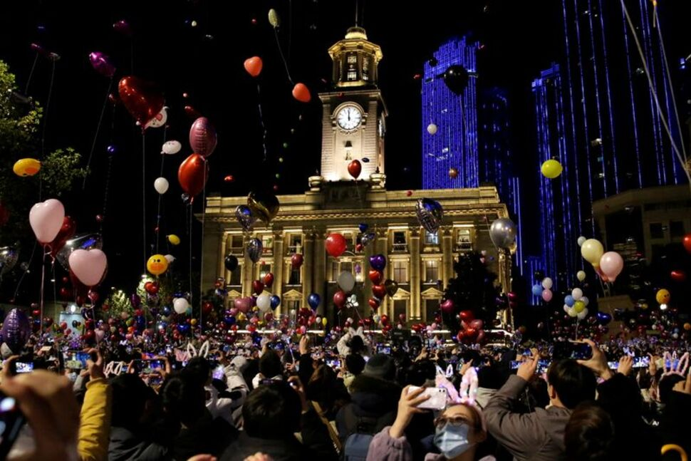震撼！100张照片带你回顾2021，疫情第二年，这些事永远难忘...…
