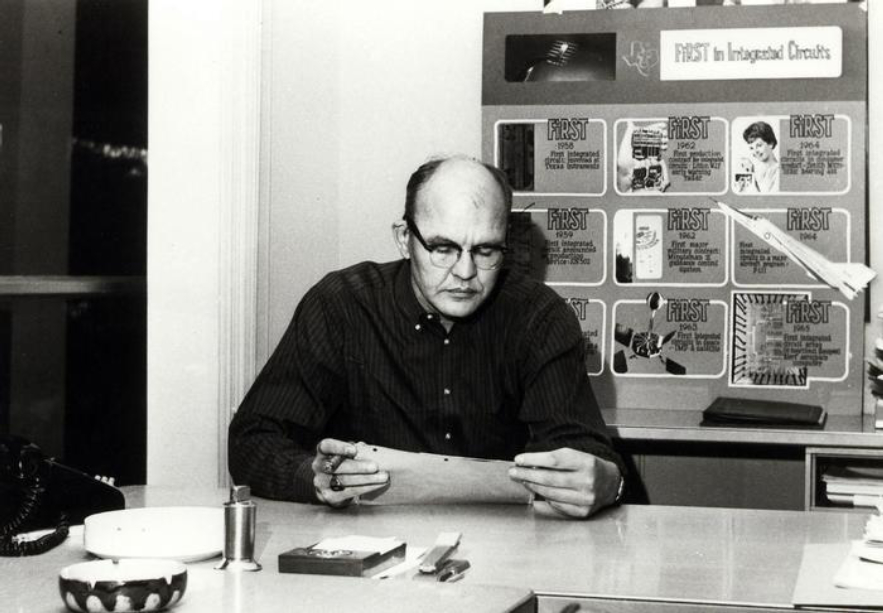 ������2.5����ǰ�ġ�оƬ����ʯ�������ѵ������׸�����������