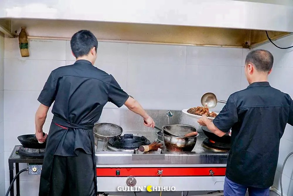 粉丝求我们别写的桂林老店，加起来160多岁了