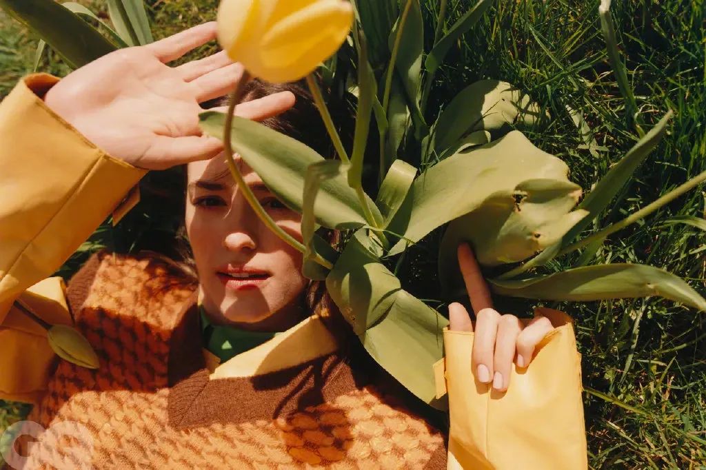 养眼！女神们的杂志大片