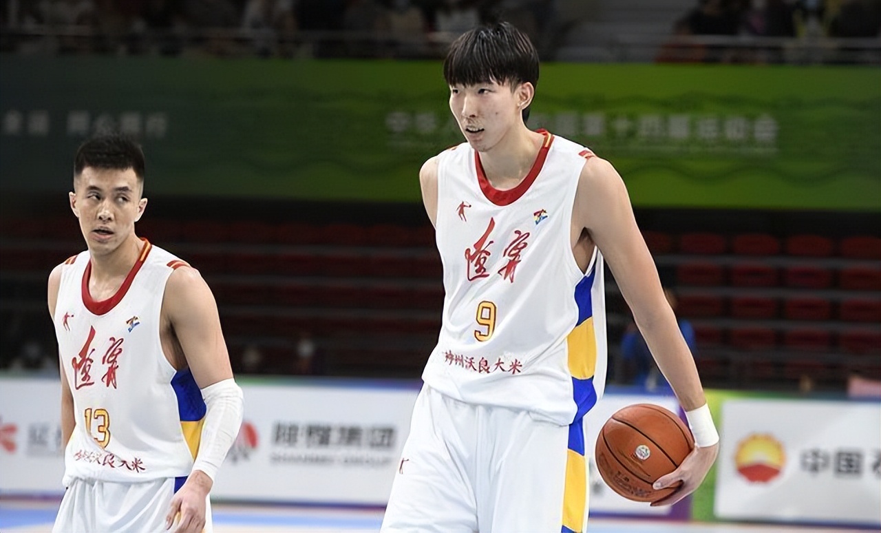 為什么喜歡看cba（周琦8大理由必去遼寧，CBA大結局近在咫尺！上海廣東都是最差選擇）