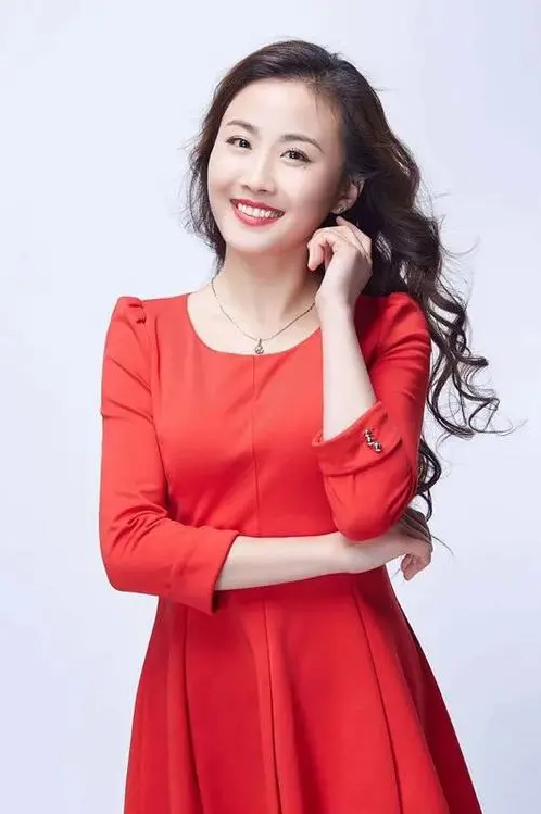 马翠霞:出生农村,家境贫困,登上春晚的背后有艰辛和眼泪