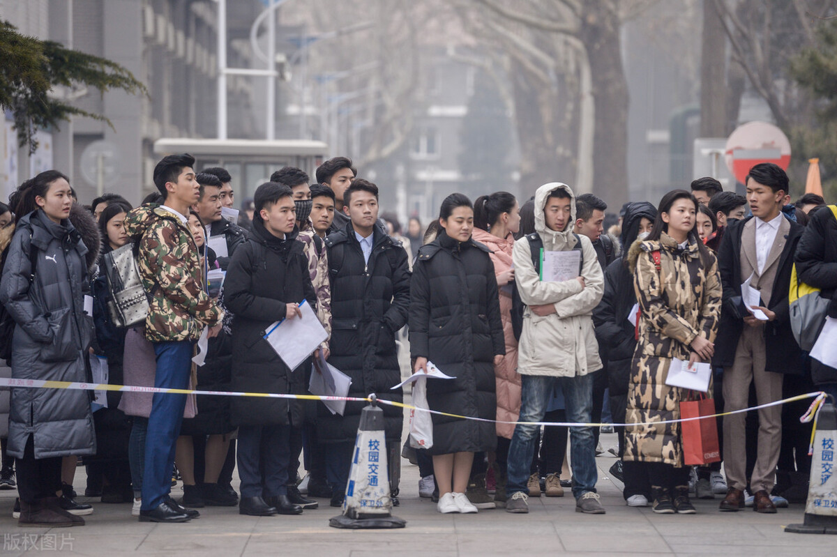 这5所高校虽然不是985，但优势专业能排全国第一，收分也不太高