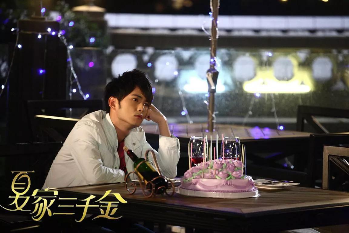 重温《夏家三千金》，才发现集渣男绿茶于一体的狗血剧，太毁三观