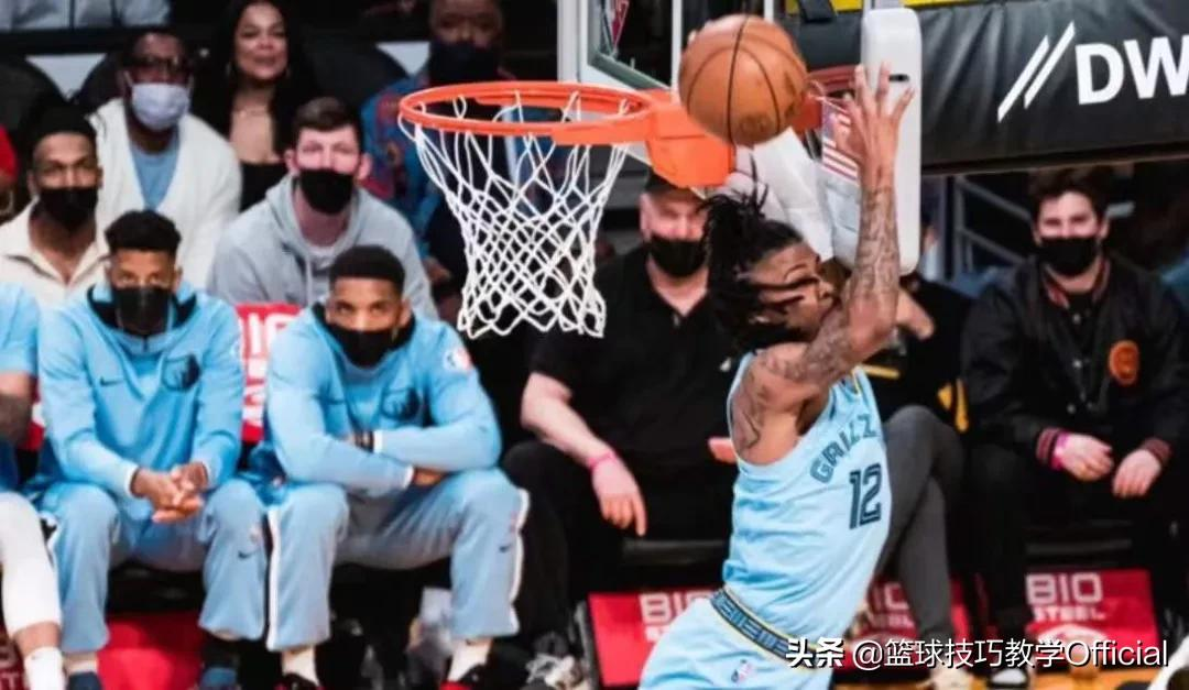 为什么nba封盖打手(莫兰特逆天封盖引爆网络！令湖人功臣上热搜，科比夸张表情成经典)