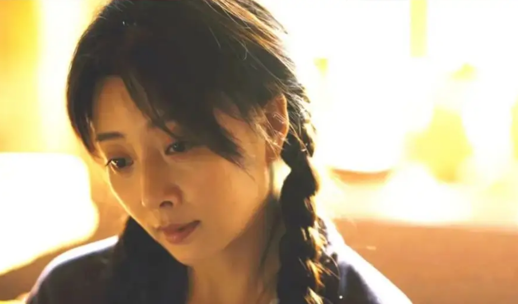 人虫儿电视剧(娱乐圈的“半老徐娘”，到中年事业再翻红，真是身材迎来的事业？)
