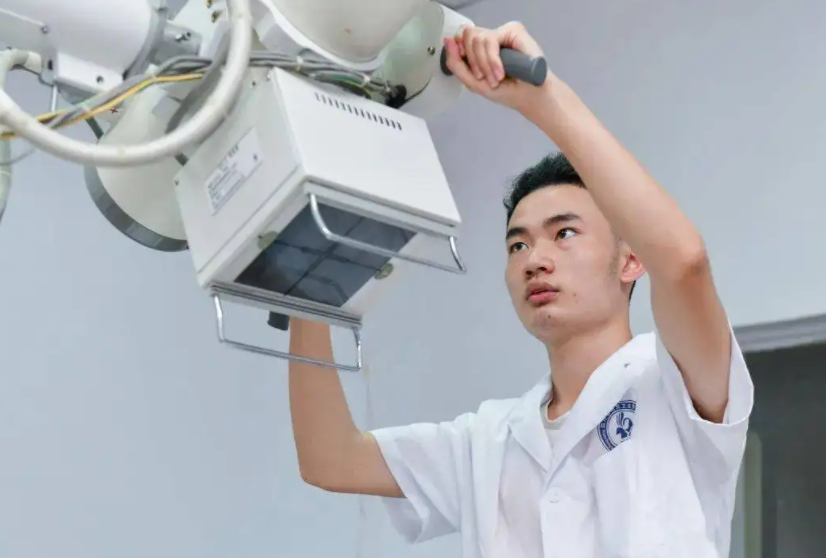 医学专业前景排名已更新，针灸推拿遗憾垫底，榜首热度居高不下