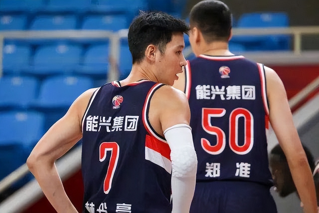 nba球队为什么不要林书豪（连续4场比赛被雪藏，12人名单都没进！广州签林书豪，为何不用？）