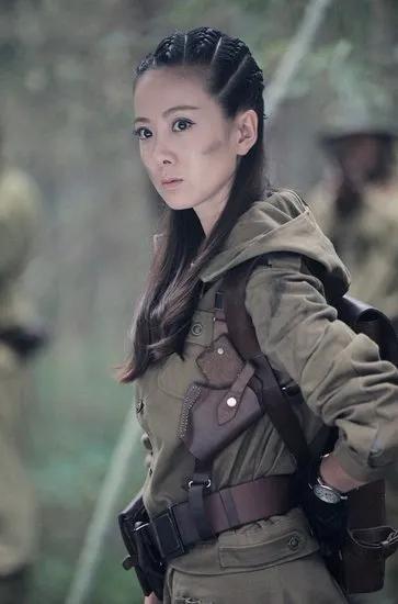 离谱而又非常下饭的抗日神剧——《女子炸弹部队》