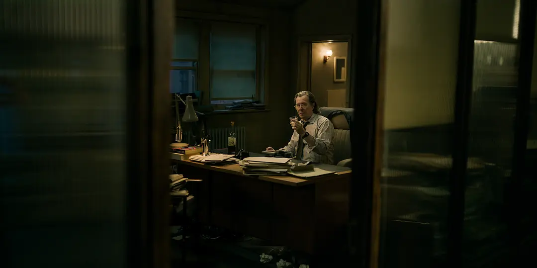 一部特工剧集，道尽职场辛酸，2022高分英剧《流人》