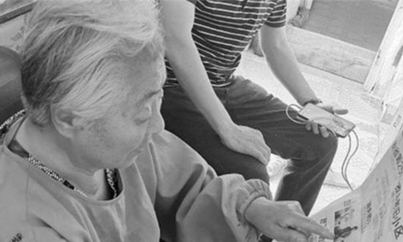 17年前女大学生失联至今，父母患癌求助媒体才知：女儿已改名换姓