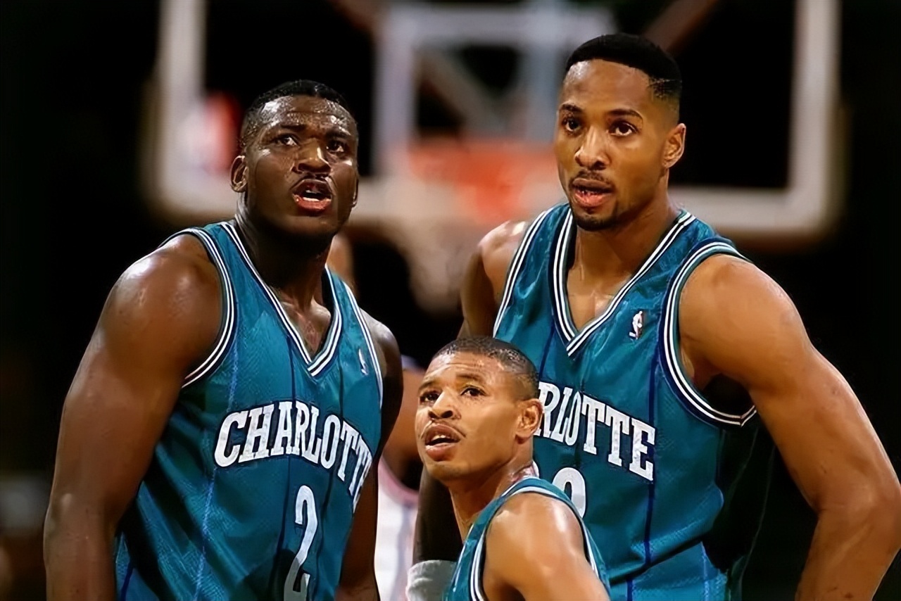 nba球队都有哪些改名（NBA球队中山猫、黄蜂、鹈鹕三个队之间的关系是怎么样的？）