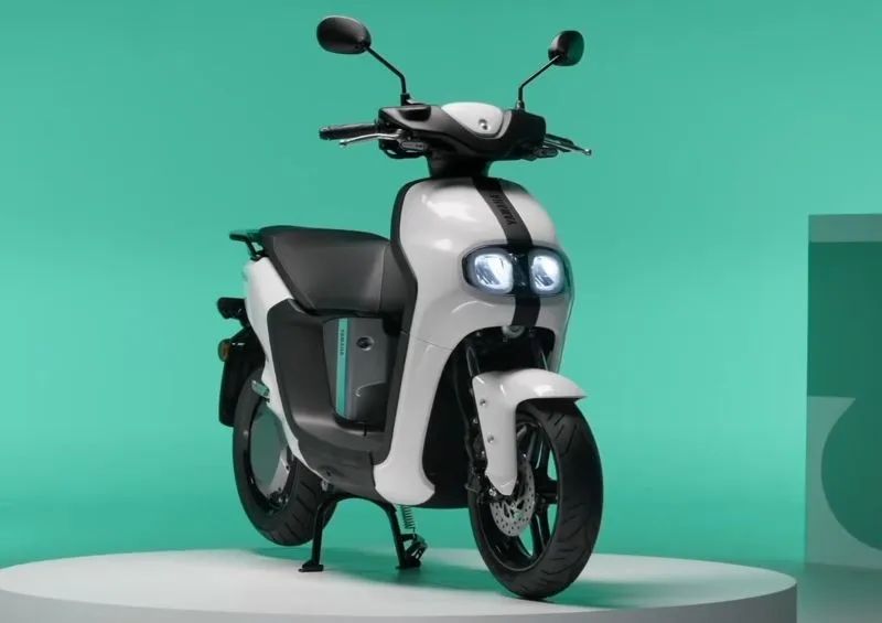 3倍NMAX扭矩的雅马哈电动踏板E01路测曝光，时代变了？