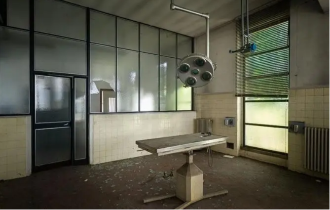 人体器官"黑作坊"的背后:圈养供体偷窃尸体,地下黑诊所做手术