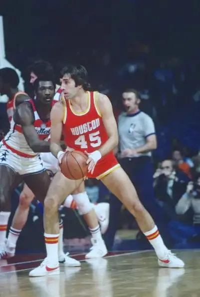 火箭nba有哪些巨星（火箭隊歷史十大球星，姚麥上榜，哈登位列第二）
