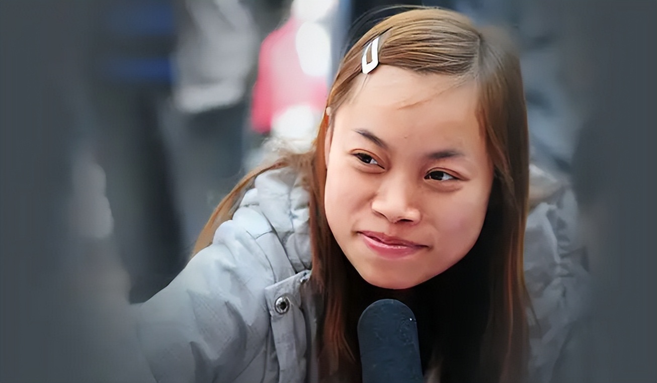 2014年，那个曾扬言“非5000万富二代不嫁”的周兰君，至今仍未婚