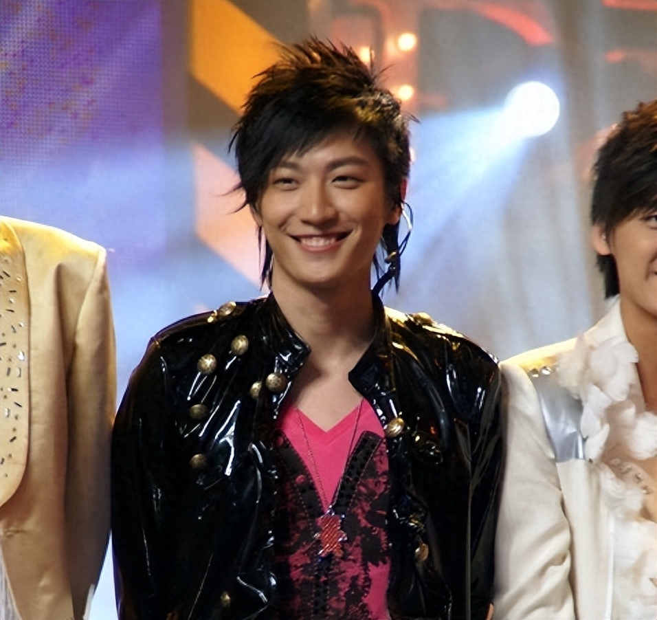 他与李易峰,付辛博,井柏然