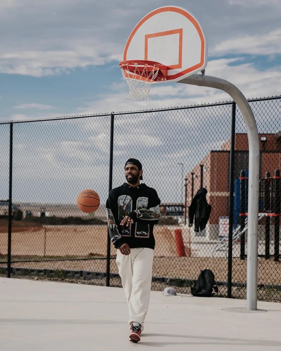 nba球员为什么可以招募(公开招募杜兰特！引发众多球迷质疑！利拉德删除合照)