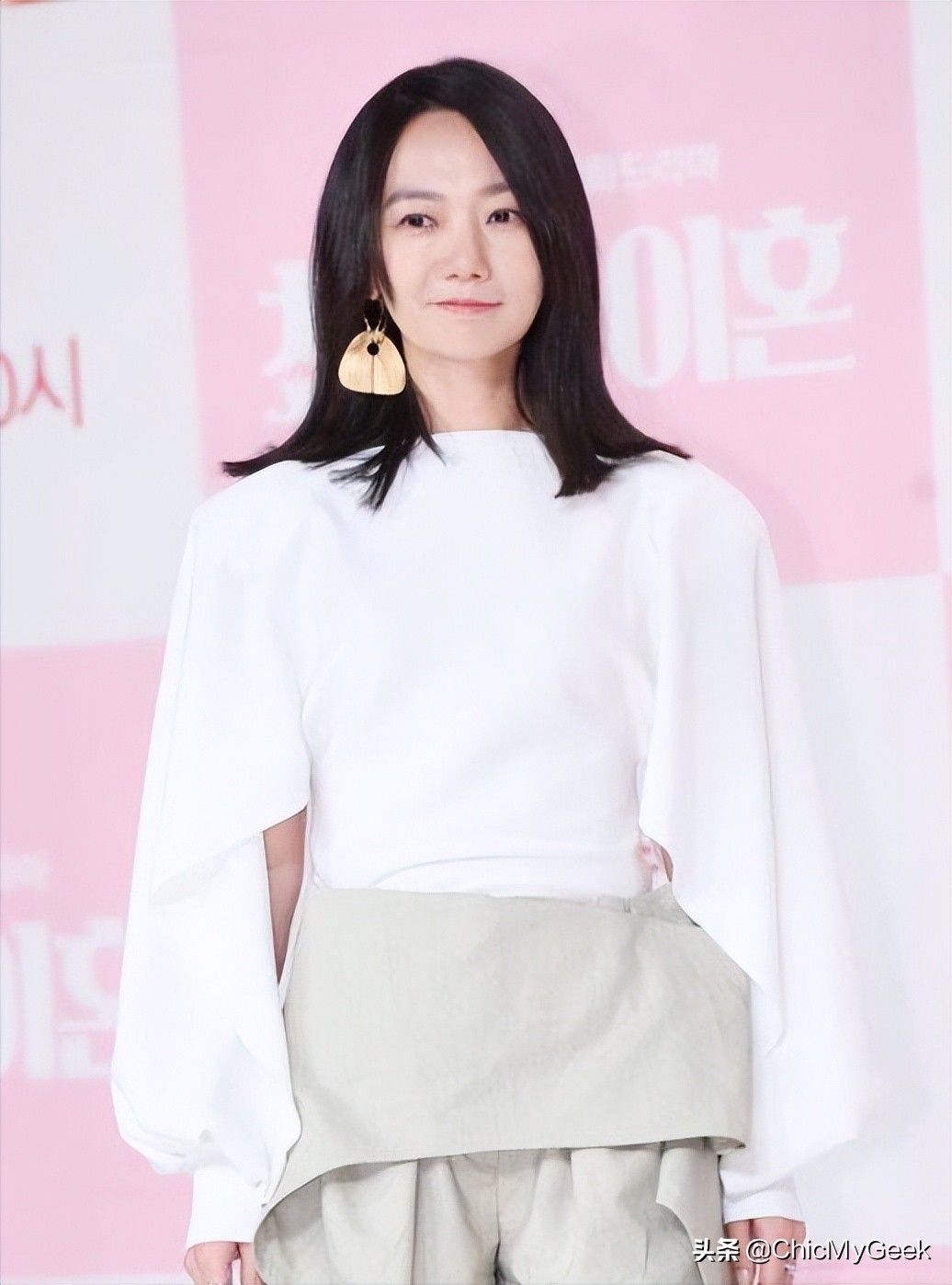 她是韩国最具实力女演员，不声不响杀入戛纳闯进好莱坞