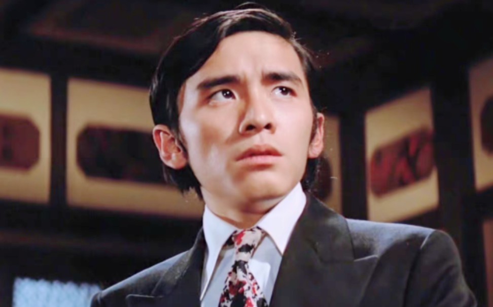 那些年里面可以说只要是古装武侠剧当中,就能够看到姜大卫在其中出演