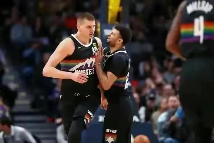 nba現(xiàn)役能成為巨星的有哪些（NBA現(xiàn)役最勵(lì)志的八大球星，巴特勒名利雙收，約基奇逆天改命）