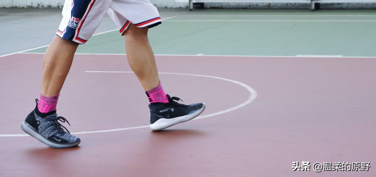 给男朋友买篮球鞋哪个好(2022年最新推荐「室内外」“实战”‘护踝·避震’12款男士篮球鞋)