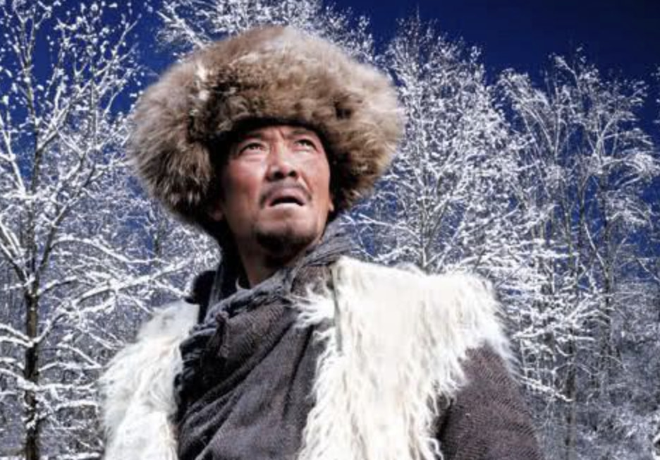 藏族演员多布杰:出道34年不开豪车不用助理,老戏骨的坚守和幸福