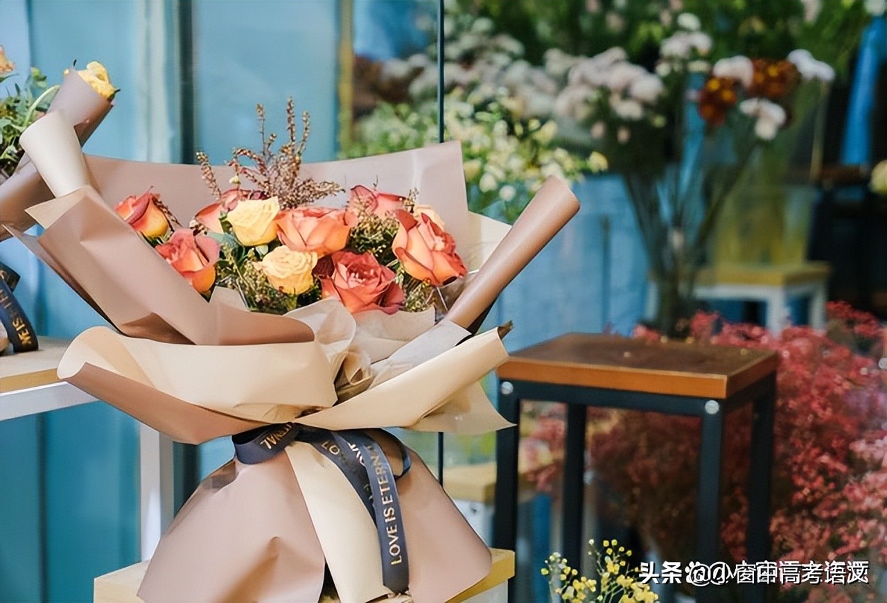 「范文分享」T8第二次联考：以“承受”为主题，如何写出思维深度