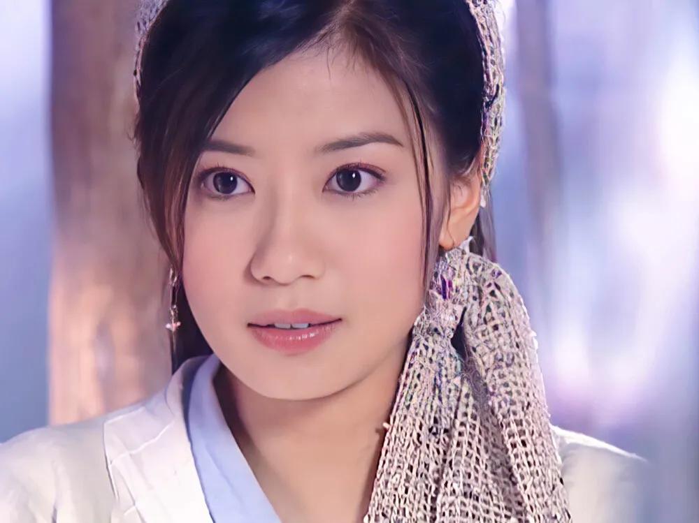 清纯小白兔+暗黑霸王花，又甜又盐坏起来带感的女演员盘点