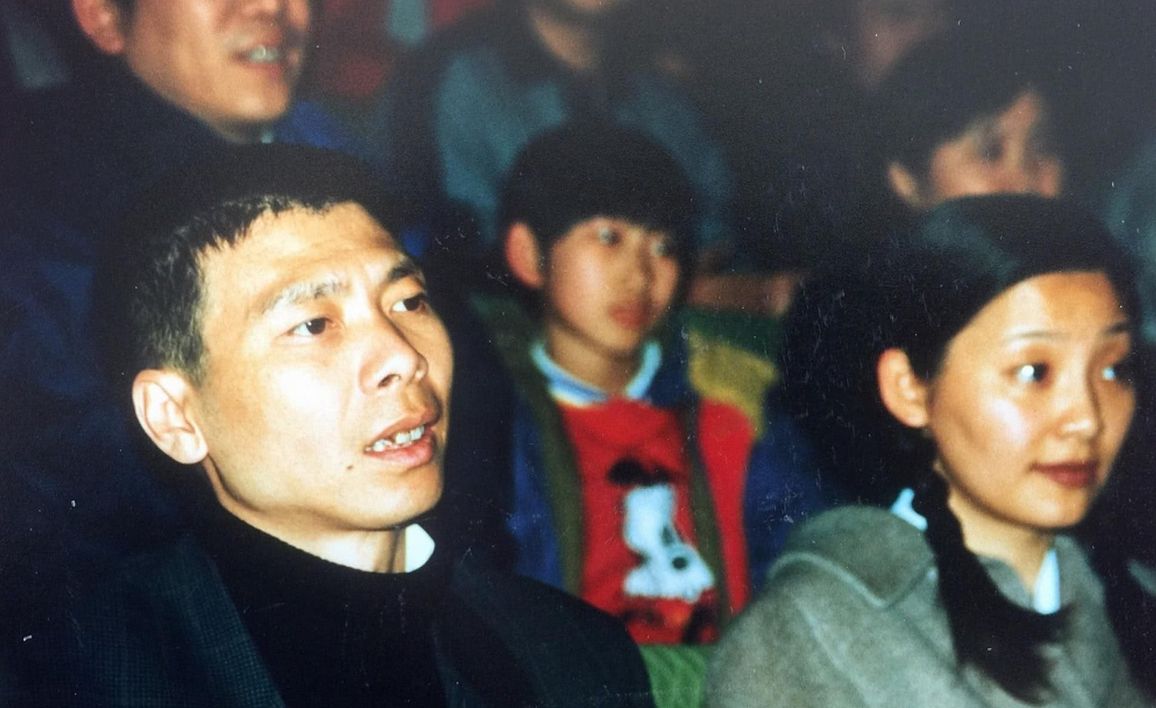 23年后再看冯小刚与徐帆的婚姻，才明白她的隐忍是最好的选择