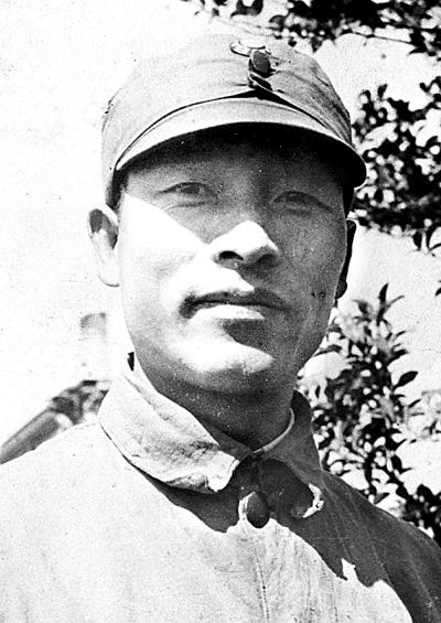 抗大12所分校的首任校长在建国后各自被授予了什么军衔