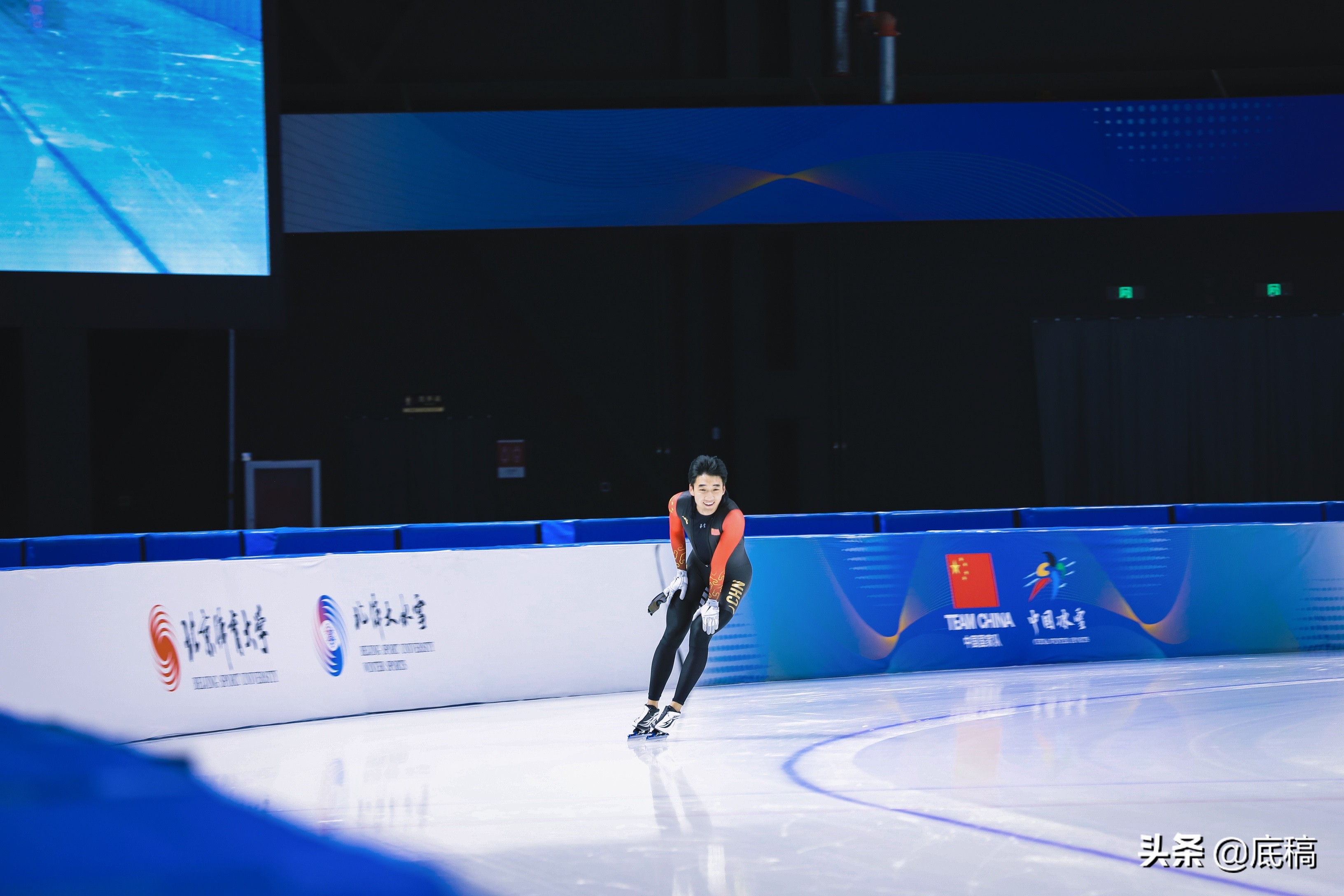 专访北京冬奥中国队旗手高亭宇母亲：不会看儿子比赛直播，太紧张心情有点受不了