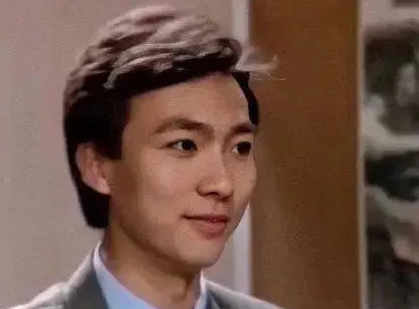 高考险被顶替，康辉：如果没有父亲的奔走，我的人生必定要被改写