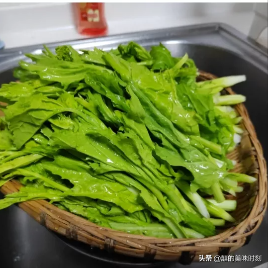 四川的冲菜是用什么菜做的（教你做出好吃美味的冲菜）