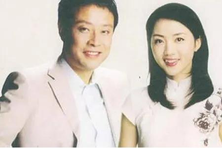 “气象小姐”杨丹：食堂路上捡来一个老公，主持27年无失误