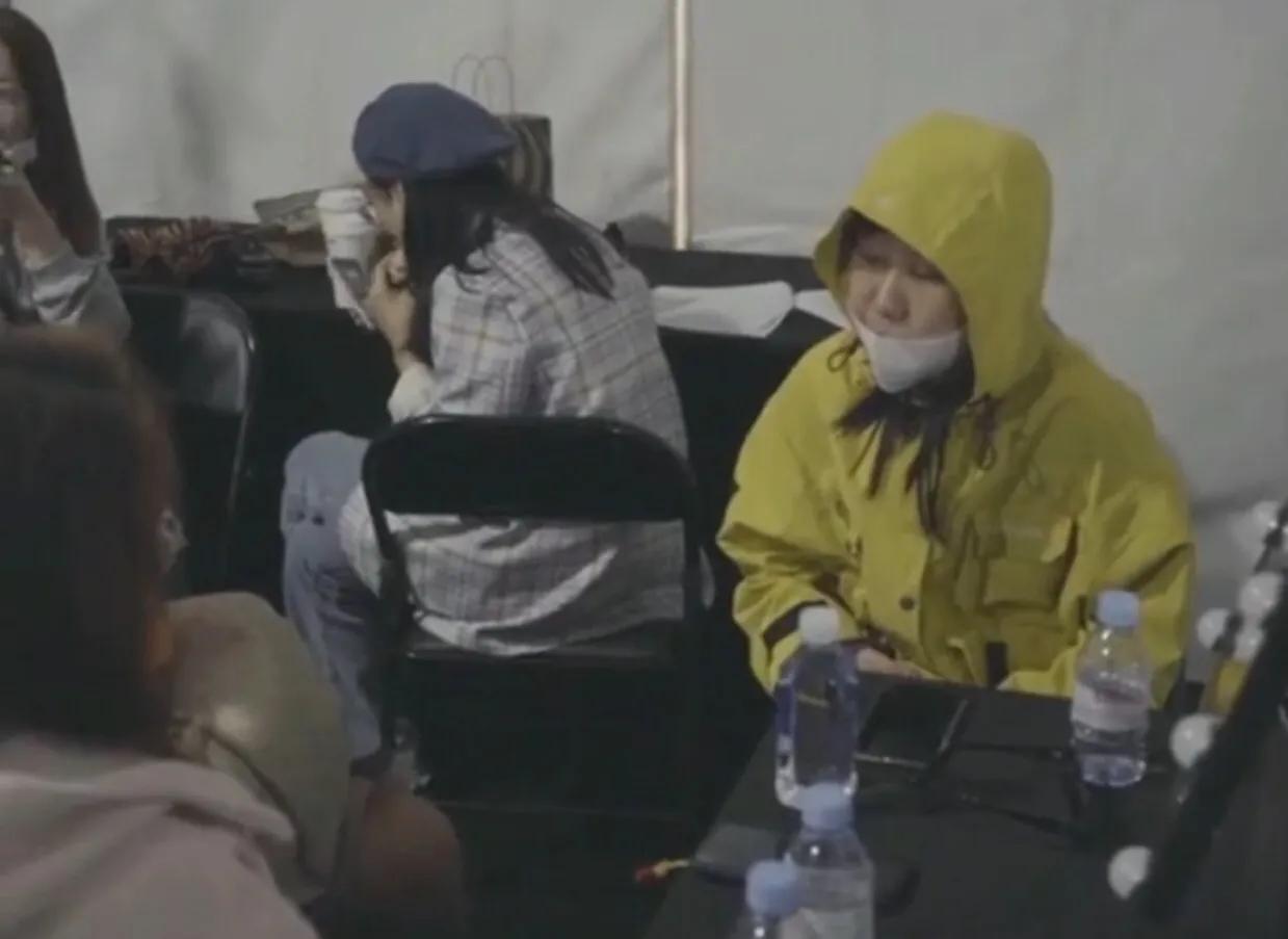 明星卖穷，真的那么惨？为你们心痛，看看吧，老百姓最伤不起的事