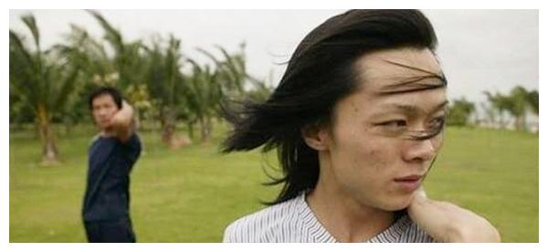 为爱“变性”李二毛，上半身是女下半身是男，后被抛弃惨死出租屋