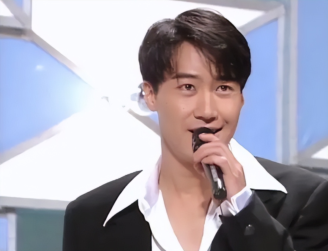 黎明：唱不过张学友，跳不过郭富城，碌碌无为的他凭啥被称为天王