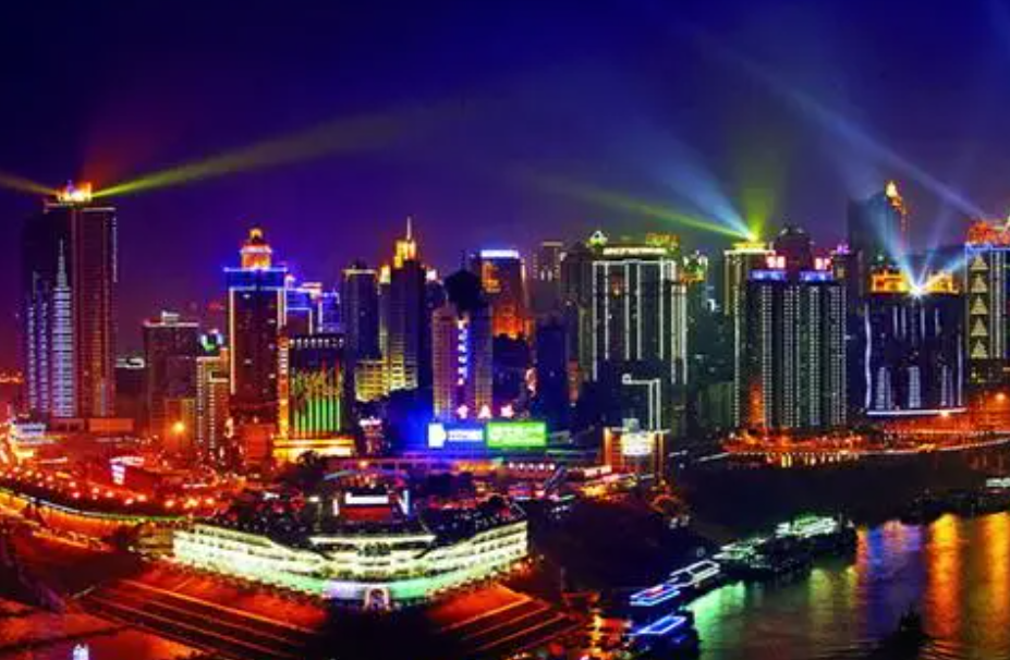 2014年，广州一男子跳楼砸死路人，警方验明身份：在逃“黑桃A”