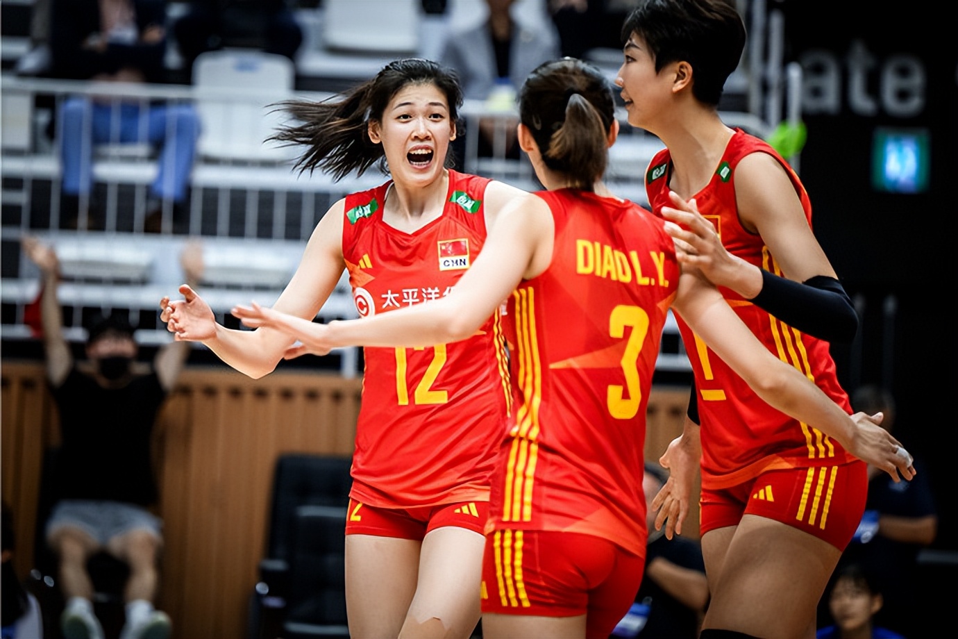 中国女排1-3塞尔维亚，李盈莹领衔，三个“意想不到”揭败因