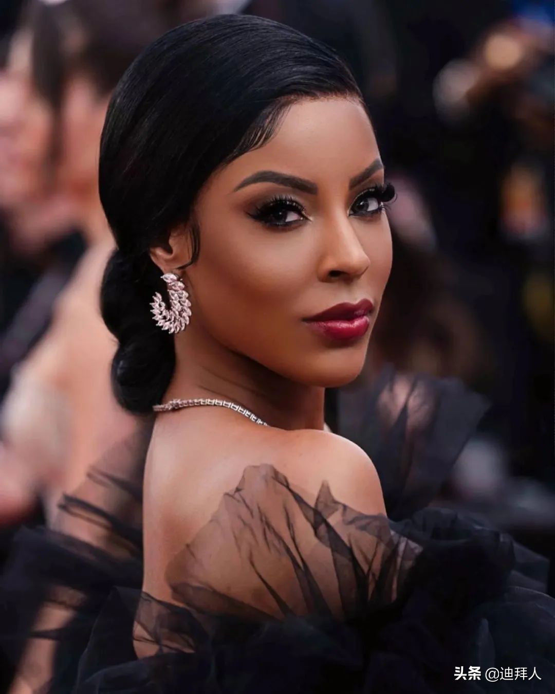 真人秀《迪拜娇妻》开播，贵妇炫富撕逼是亮点，被阿联酋人喷很惨