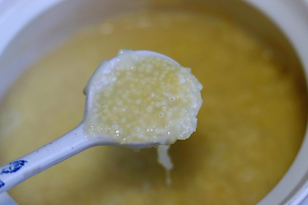 【小米粥】做法步骤图  只需2个小技巧 香浓顺滑-起舞食谱网