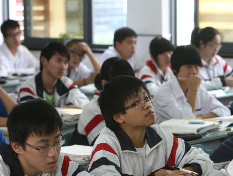 2022各省高考人数预估，或将再创历史新高，河南省依旧高居榜首