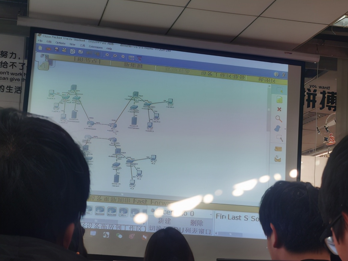 初中毕业学什么？学习计算机好不好？慧中IT学院延庆校区一探究竟