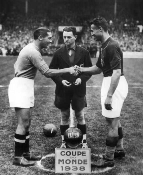 为什么世界杯只有8个国家队夺冠（除了荷兰队之外，哪些球队打进世界杯决赛却至今没有夺冠？）