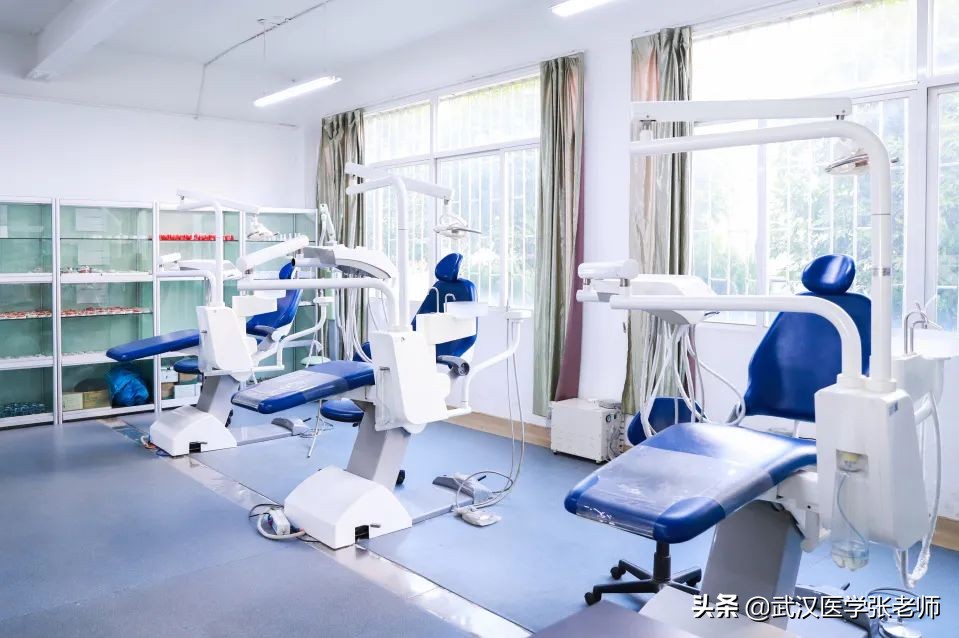 预科班口腔医学录取院校—云南医药健康职业学院