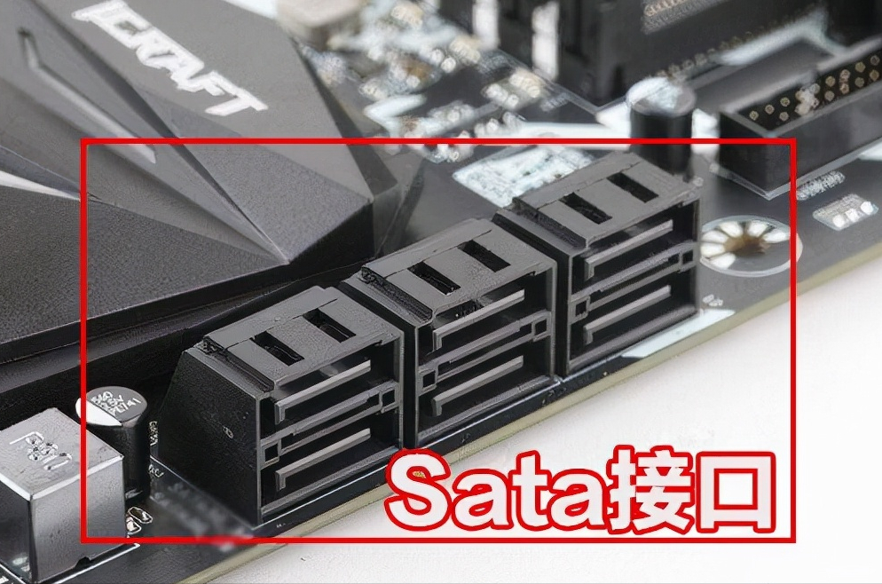 sata接口是主板普遍用的接口,机械硬盘,光驱都用这种.