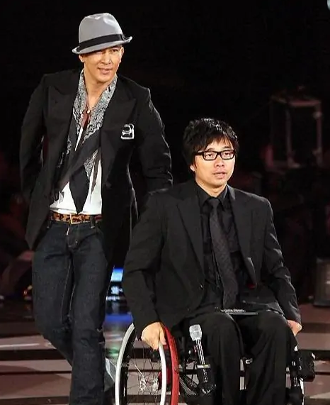 相比于汪小菲，10个细节看透大S“新欢”的为人