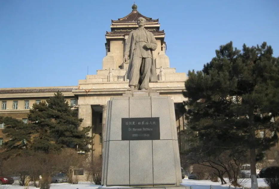 医学类高校排行榜被公开，上交大稳坐第一把交椅，湘雅却不太理想