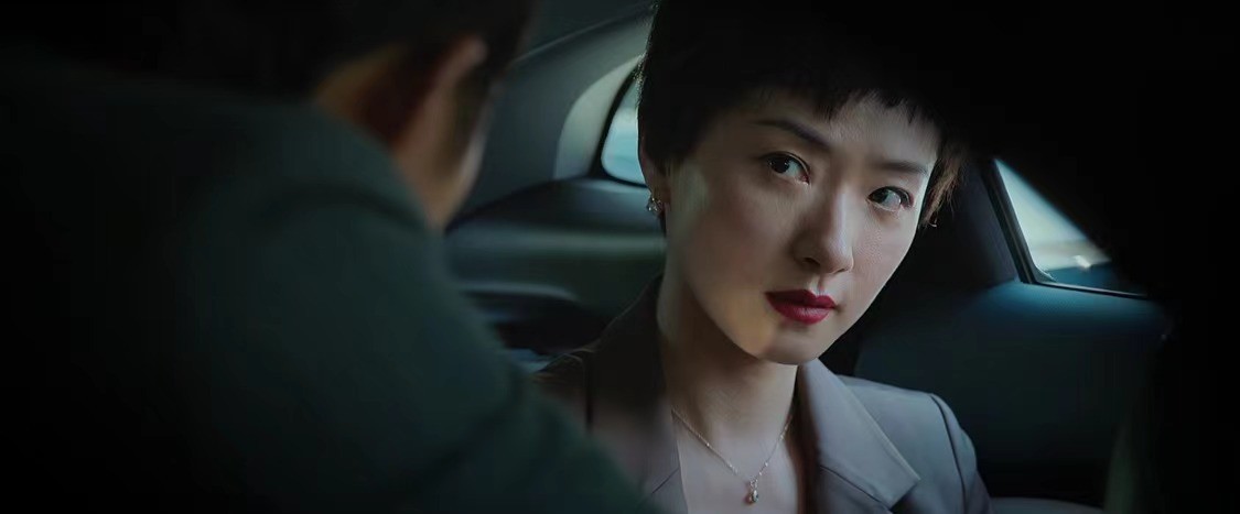 庭外开分7.7，四位女角色都不是省油的灯，扮演者也绝非泛泛之辈